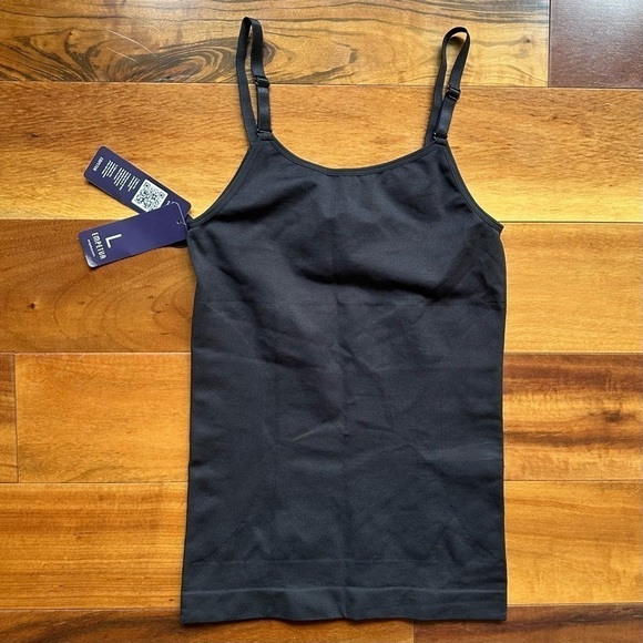 Empetua Compression Camisole - Picture 2 of 7